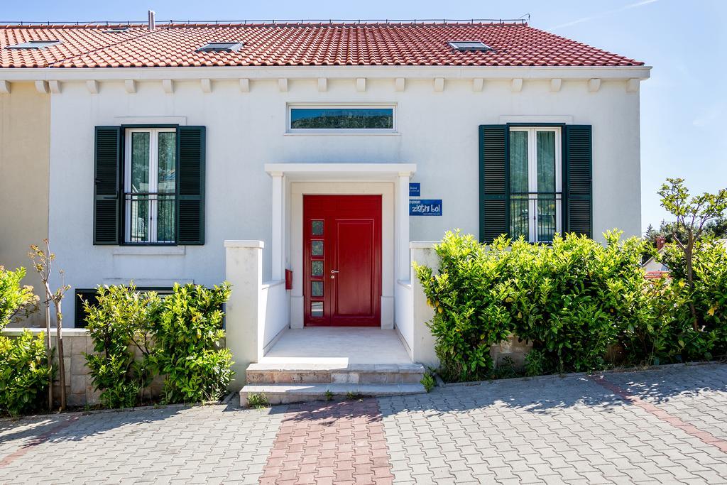 Zlatni Bol Apartments Екстер'єр фото