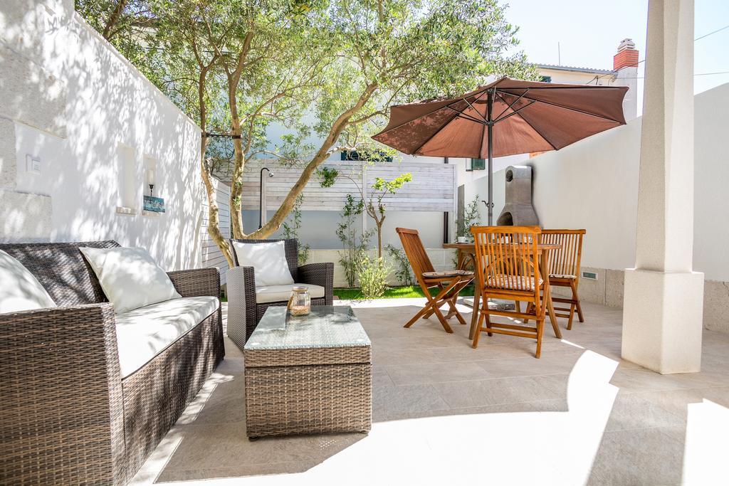 Zlatni Bol Apartments Екстер'єр фото