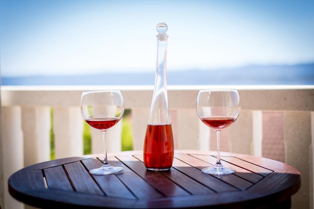 Zlatni Bol Apartments Номер фото