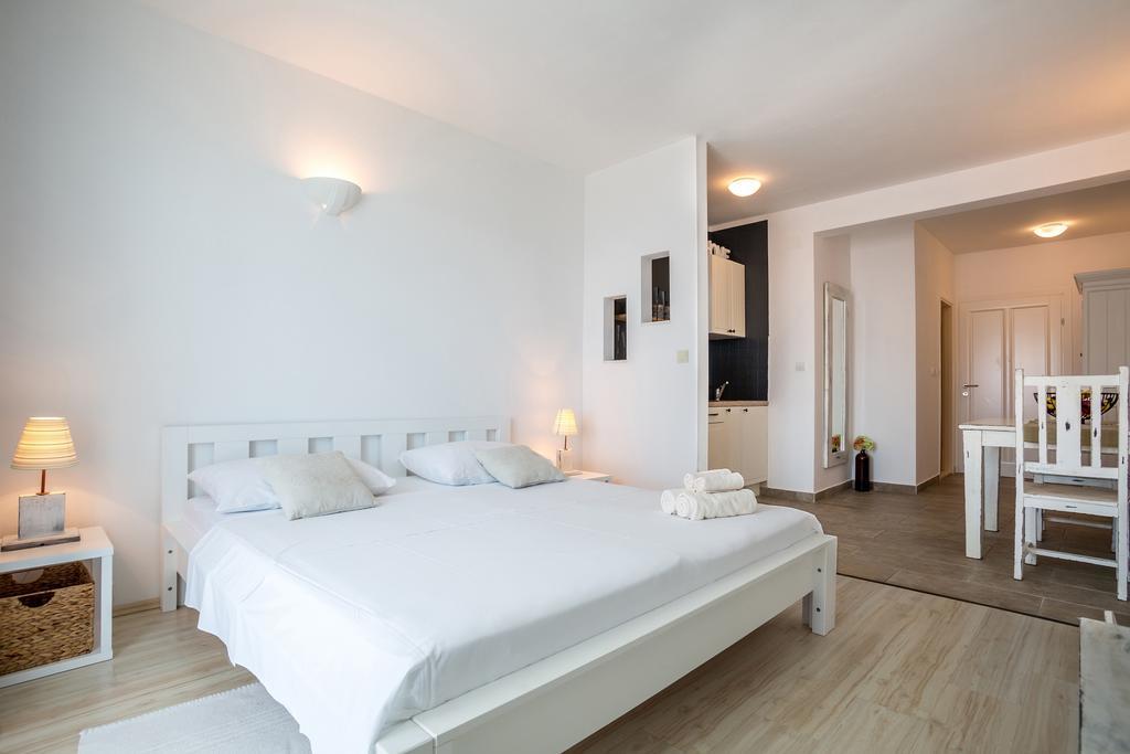 Zlatni Bol Apartments Номер фото